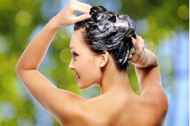 Comment protéger ses cheveux lors du shampoing ? Comment protéger ses cheveux lors du shampoing ?